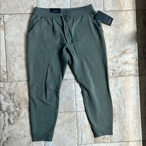 lululemon athletica Green Jogger Sweatpants with Tapered Legs